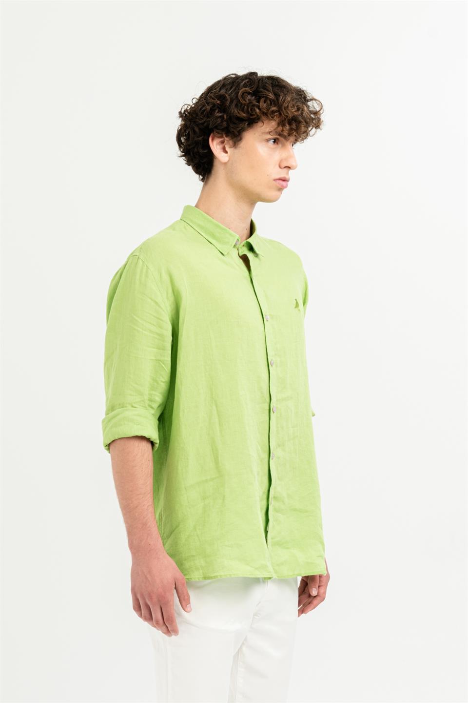 Yakası Alttan Britli Regular Fit %100 Keten Erkek Gömlek