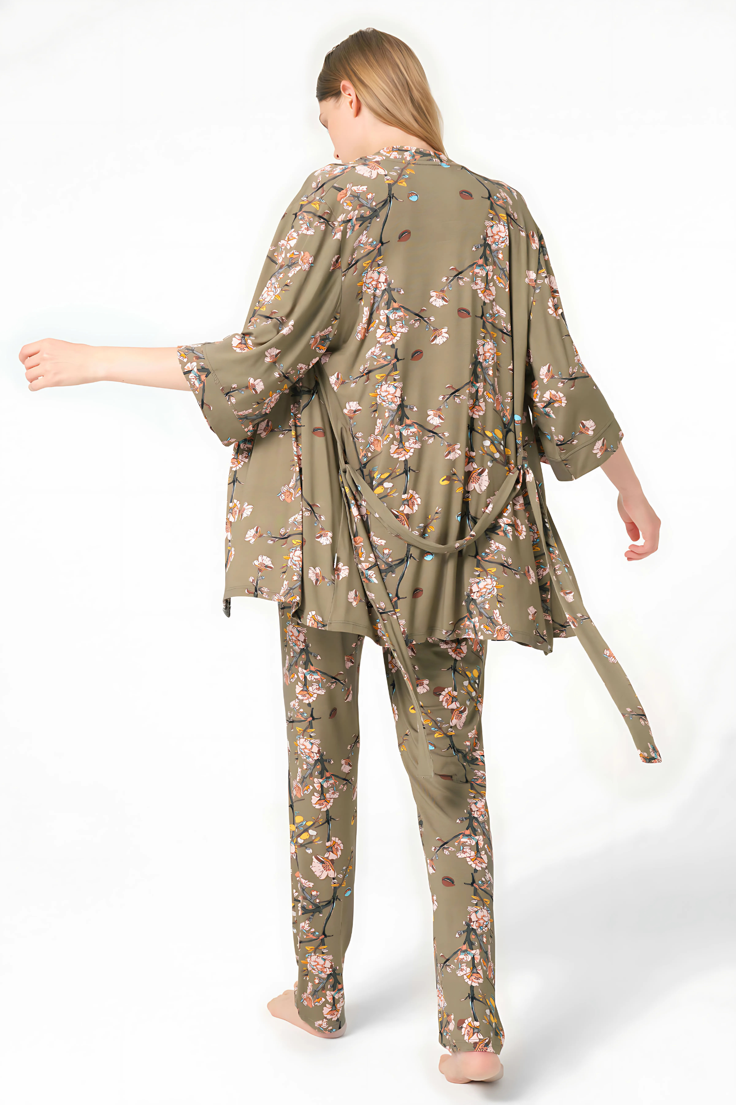 Yeşil Viskon Çiçek Desenli Kışlık Atlet Pijama Sabahlık Takımı
