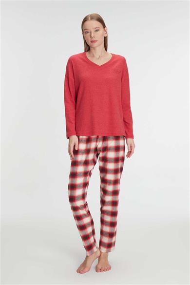 Kırmızı Kare Desenli Uzun Kol Pijama Takımı