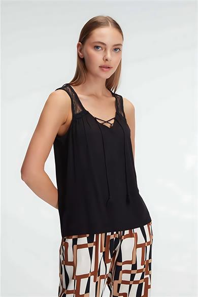 Siyah Viskon Sıfır Kol Tişört Geometrik Desenli Pantolon Pijama Takımı