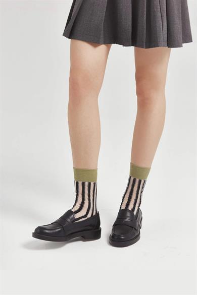 Siyah Çizgili Kore Tarzı Transparan Soket Çorap