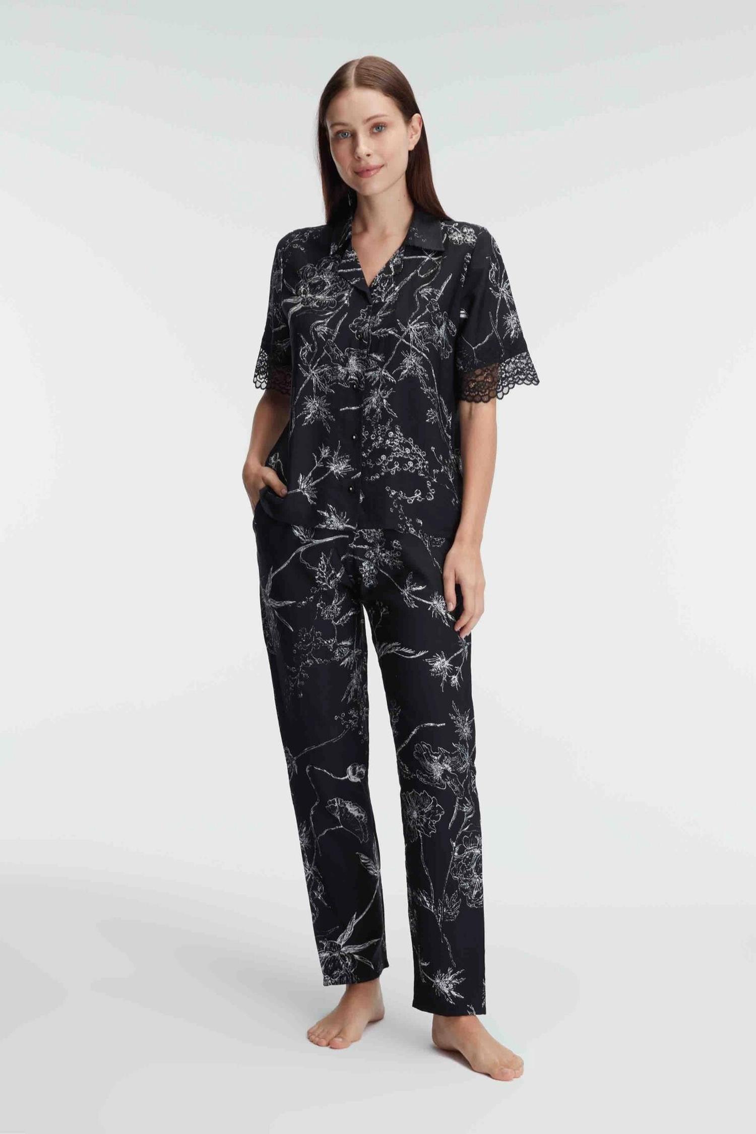 Anıl 9895 Yarım Kollu V Yaka Kadın Viskon Çiçek Desenli Yazlık Dokuma Dantel Detaylı Pijama Takımı
