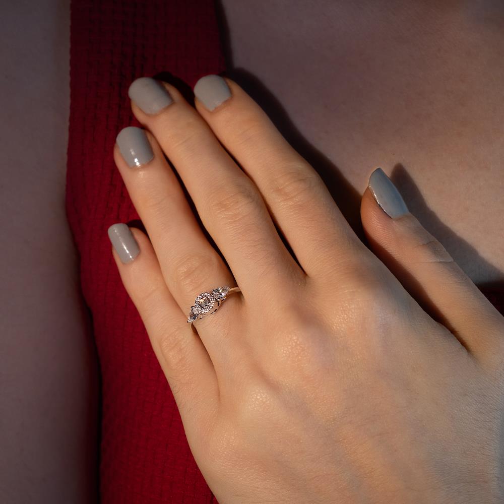 0,40  Karat F  Renk Fantezi Damla Kesim Pırlanta Yüzük