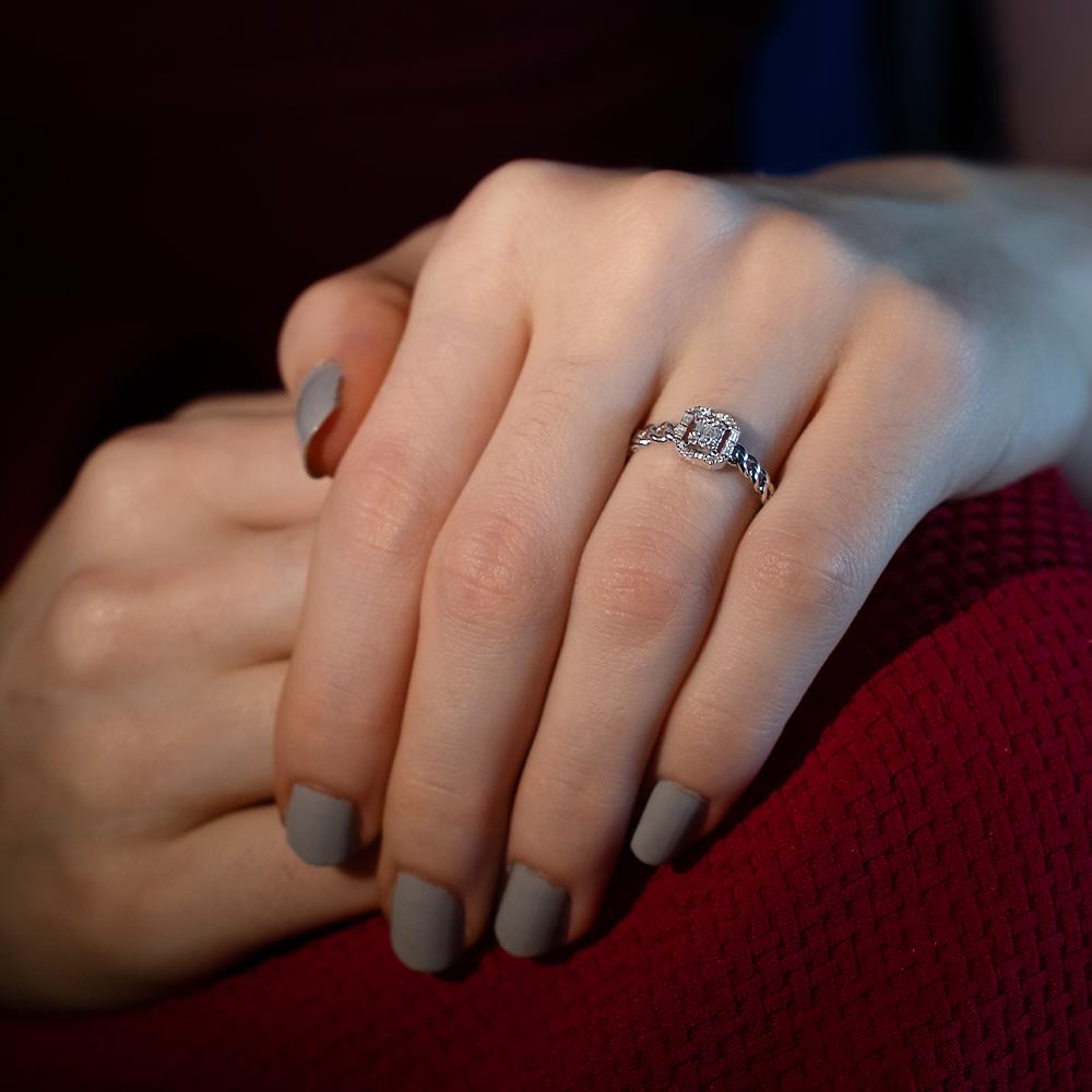 0.25 Karat Baget Pırlanta Yüzük - IDL Sertifikalı