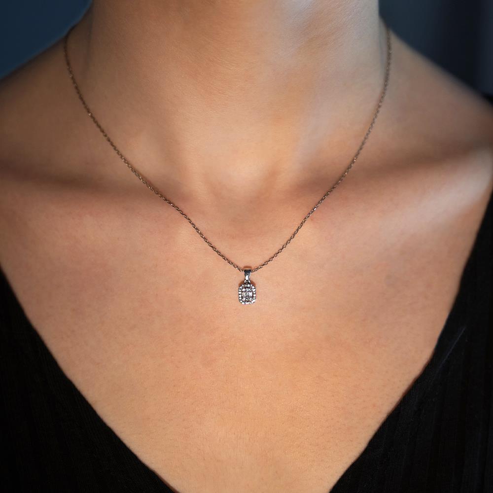 0.19 Karat Baget Pırlanta Kolye