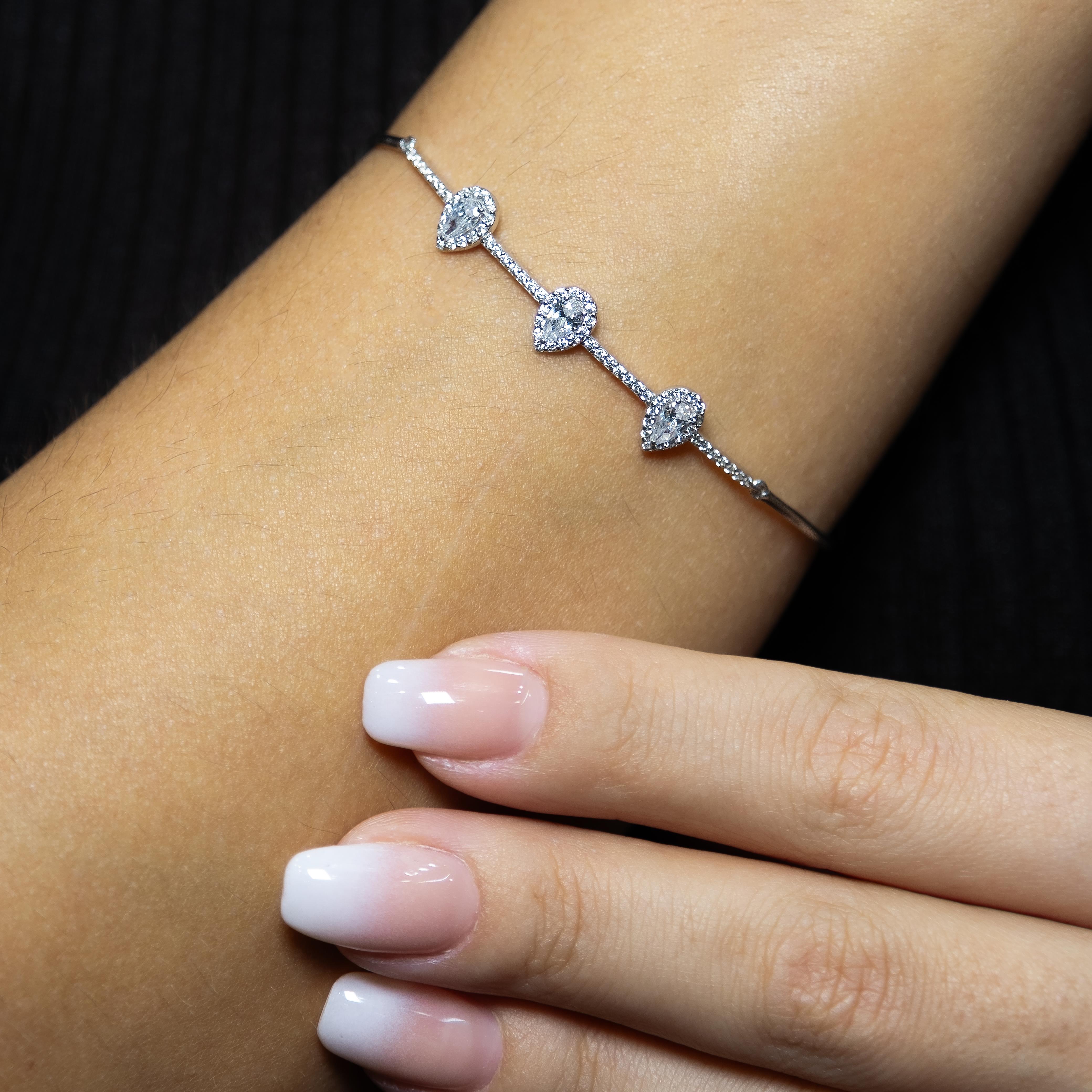 0.95 Karat Damla Pırlanta Fancy Bileklik