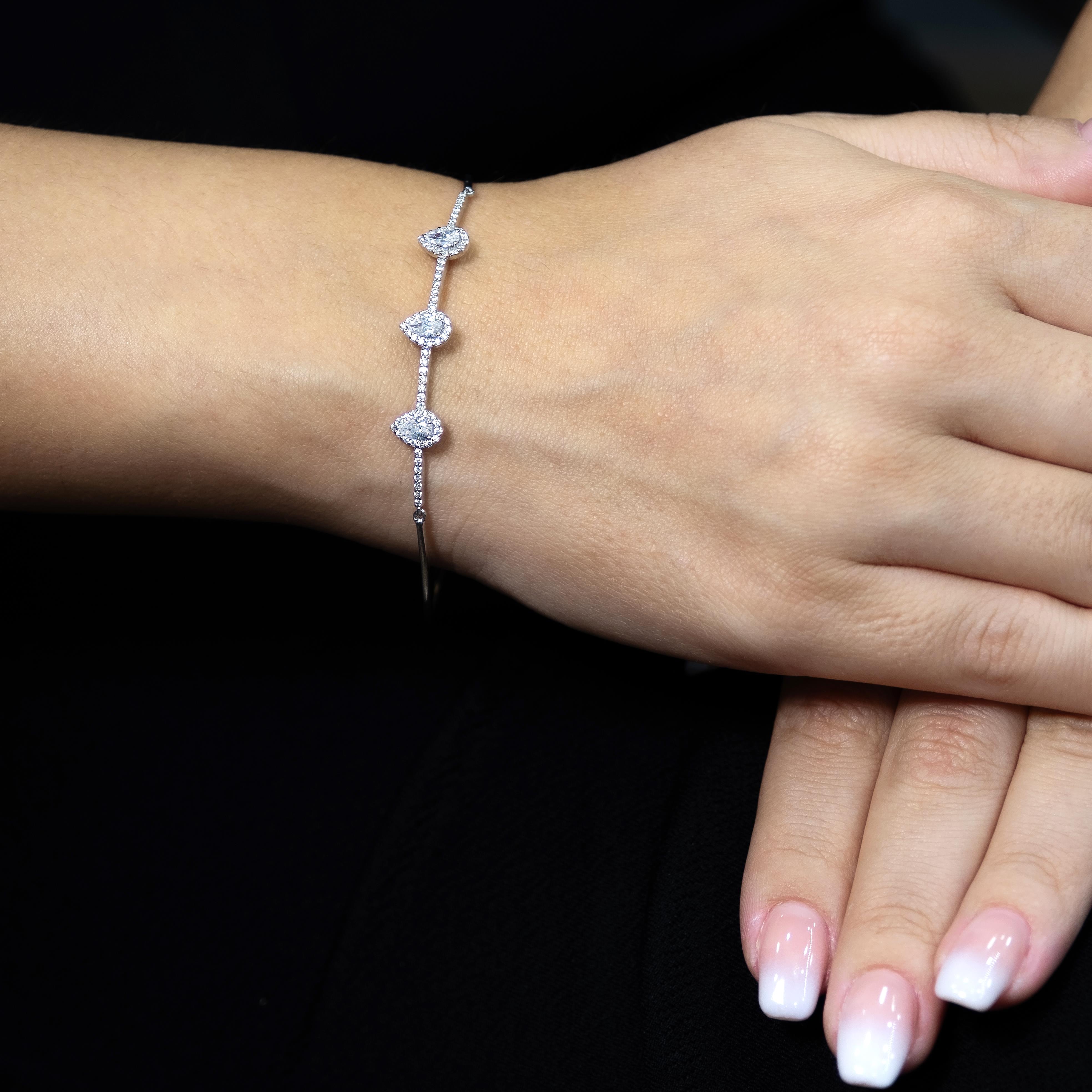 0.95 Karat Damla Pırlanta Fancy Bileklik