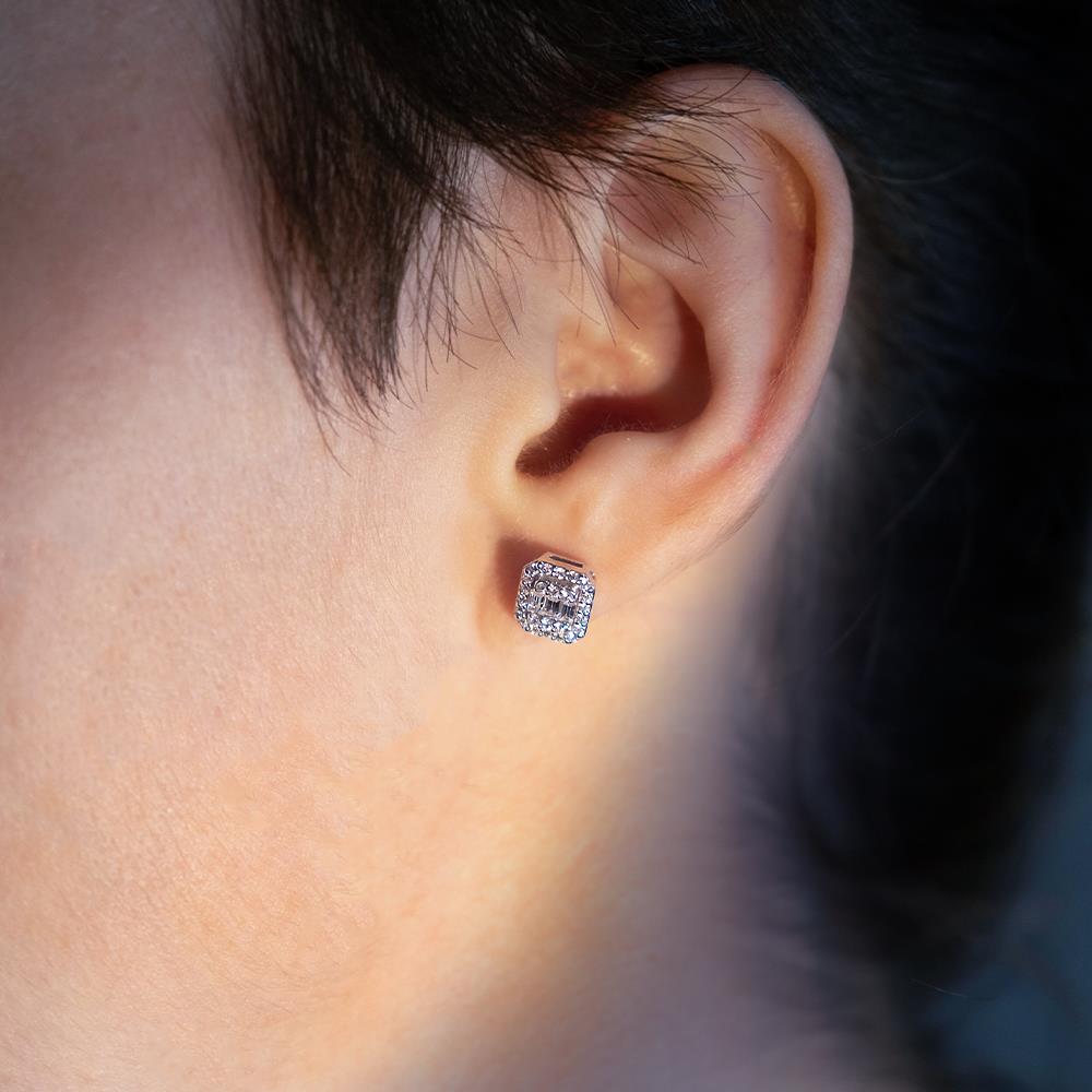 0.42 Karat Baget Pırlanta Küpe