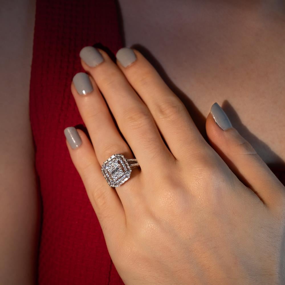 1.02 Karat Baget Pırlanta Love Yüzük - IDL Sertifikalı