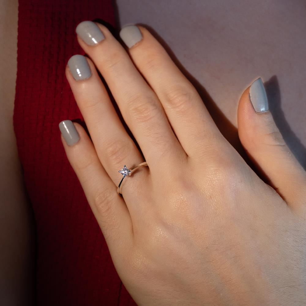 D Renk 0.15 Karat Pırlanta Tektaş Yüzük - IDL Sertifikalı