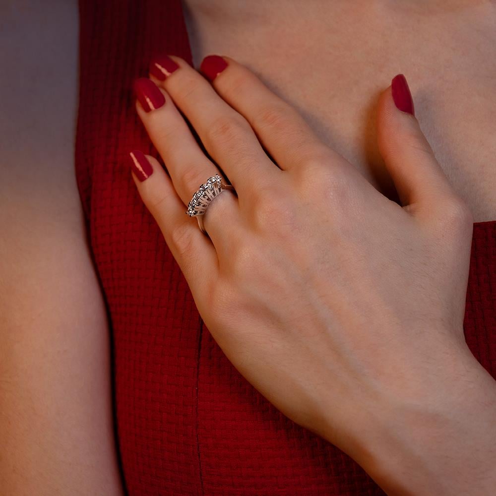 G Renk 0.75 Karat Pırlanta Beştaş Yüzük - IDL Sertifikalı