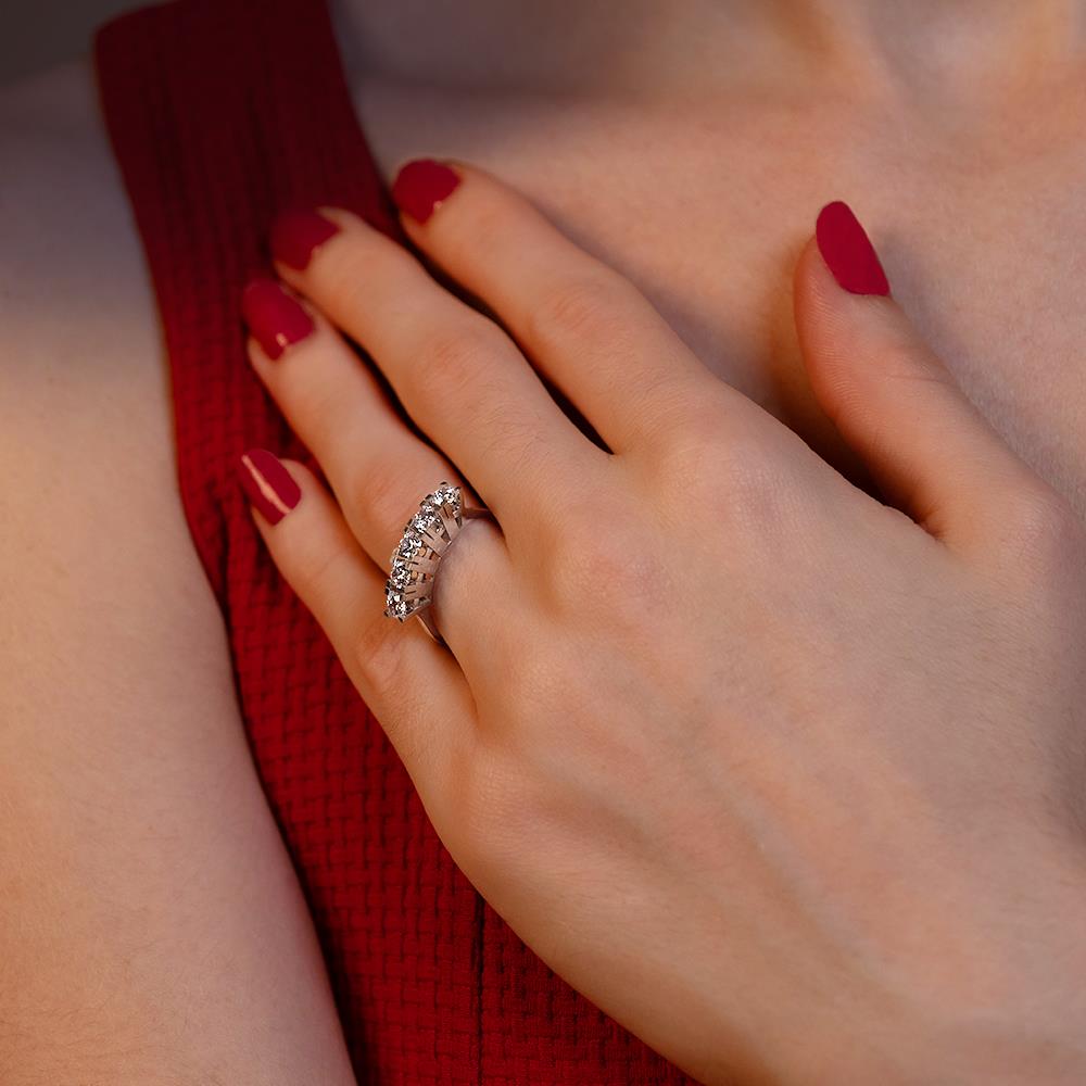 E Renk 0.75 Karat Pırlanta Beştaş Yüzük - IDL Sertifikalı