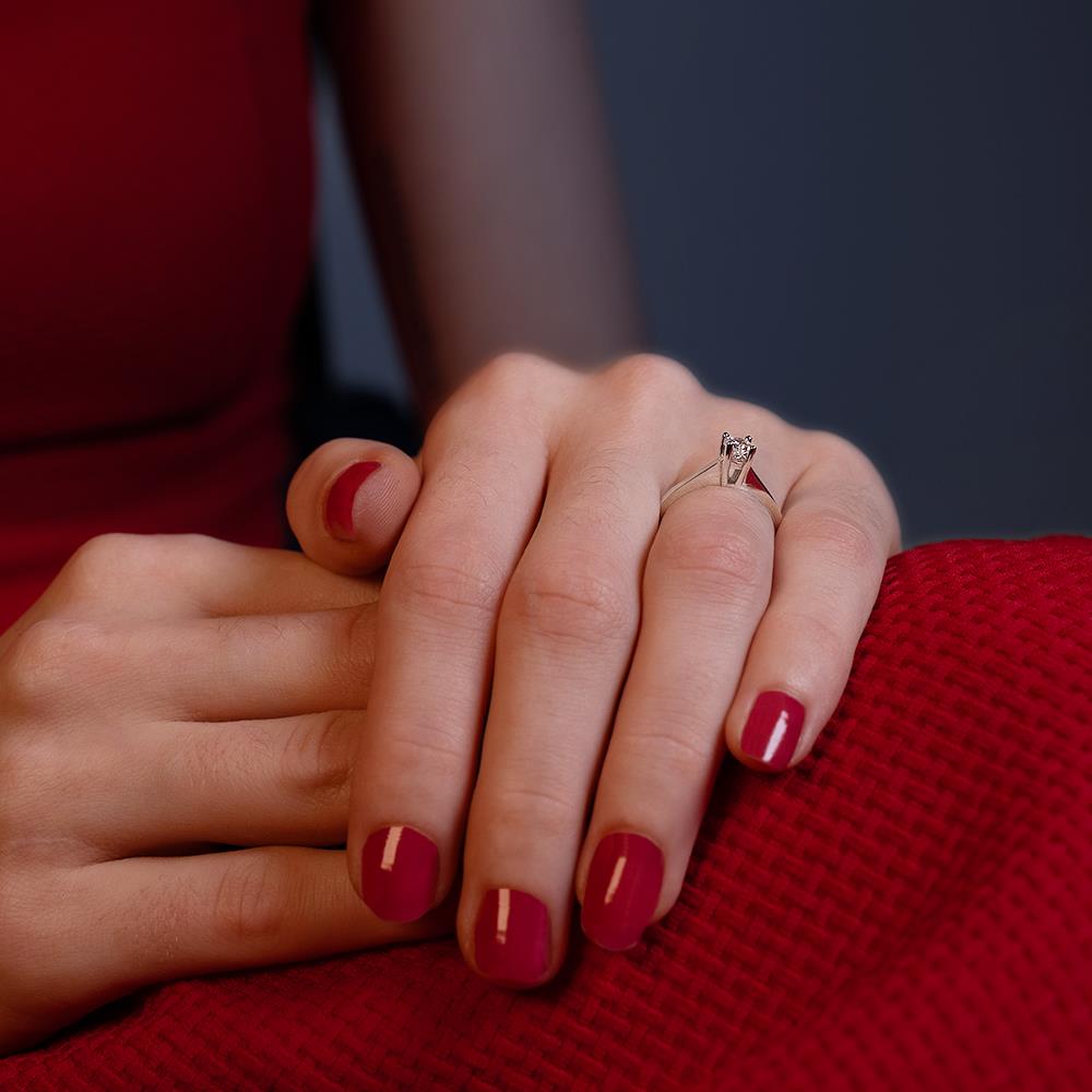 G Renk 0.25 Karat Pırlanta Tektaş Yüzük - IDL Sertifikalı