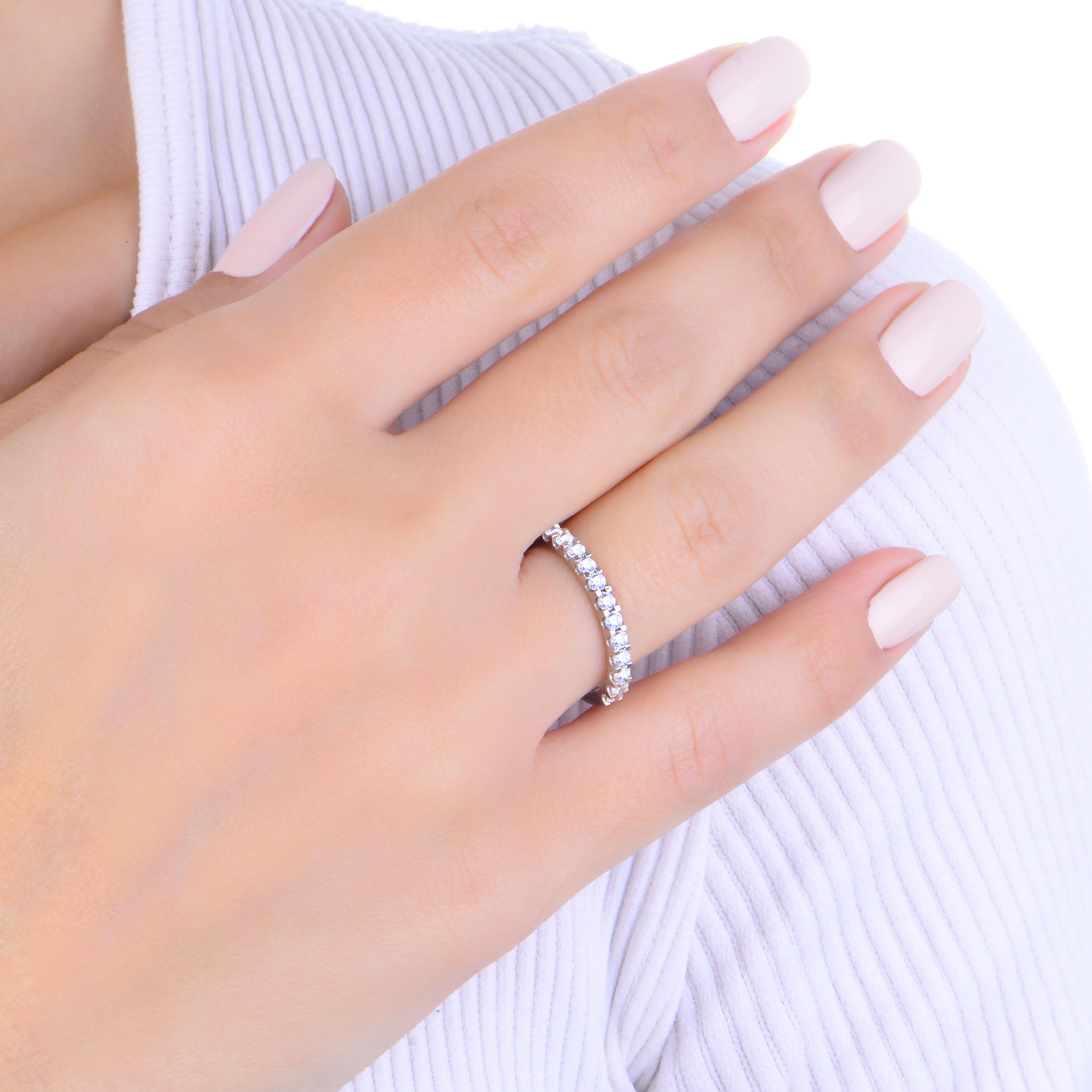 G Renk 0.45 Karat Pırlanta Yarımtur Yüzük - IDL Sertifikalı