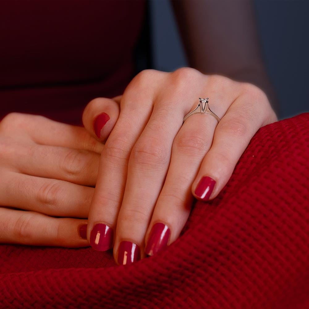 G Renk 0.08 Karat Pırlanta Tektaş Yüzük - IDL Sertifikalı