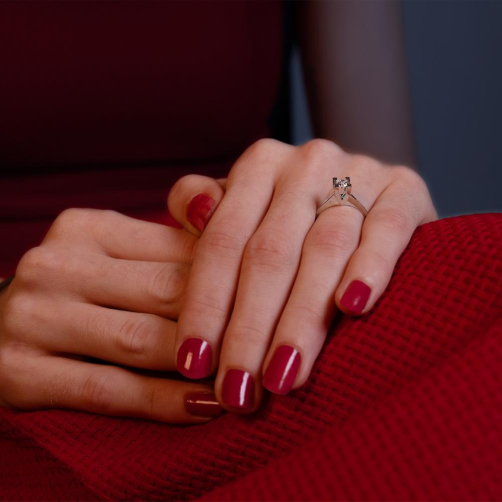 H Renk 0.30 Karat Pırlanta Tektaş Yüzük - HRD Sertifikalı