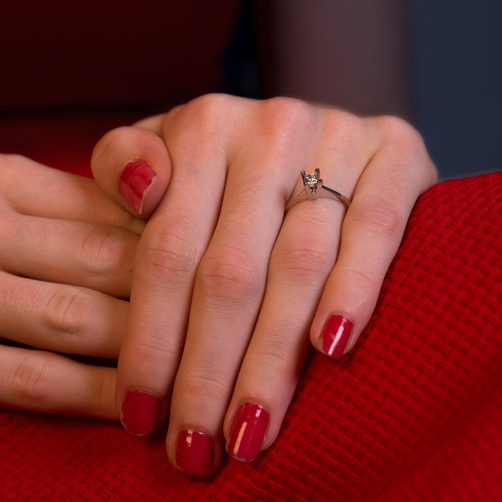 I Renk 0.20 Karat Pırlanta Tektaş Yüzük