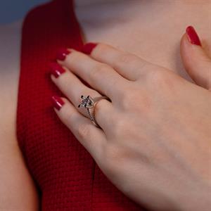  G Renk Toplam 1.02 Karat Pırlanta Kolu Taşlı Tektaş Yüzük - IDL Sertifikalı