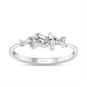 0,17 Karat Akasya Çiçeği Yarımtur Baget Pırlanta Yüzük