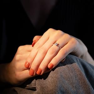 0.70 Karat  Özel Tasarım Oval Pırlanta Tektaş Yüzük-HRD Sertifikalı