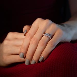 0.41 Karat Baget Pırlanta Yüzük - IDL Sertifikalı