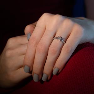 0.08 Karat Fantezi Pırlanta Yüzük