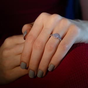 0.28 Karat Fantezi Pırlanta Yüzük