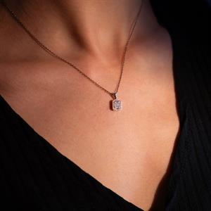 0.30 Karat Baget Pırlanta Kolye