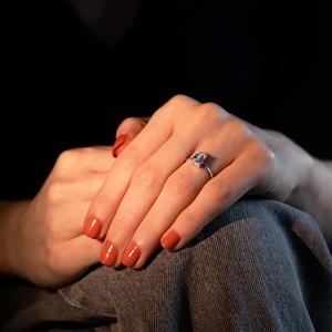 Emerald Kesim 0.50 Karat Baget Pırlanta Tektaş Yüzük - GİA Sertifikalı