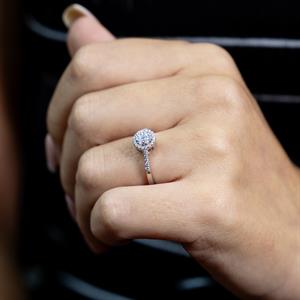 1 Karat Görünümlü Coronet Yüzük 