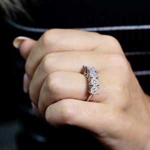 2 Karat Görünümlü Beştaş Yüzük - IDL Sertifikalı