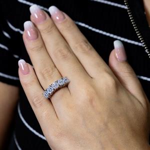 2 Karat Görünümlü Beştaş Yüzük - IDL Sertifikalı