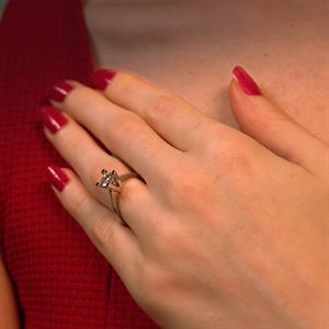 Toplam 0,74  Karat Pırlanta Tektaş Yüzük - HRD Sertifikalı