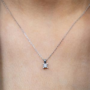 D Renk 0,20 Karat Pırlanta Tektaş Kolye