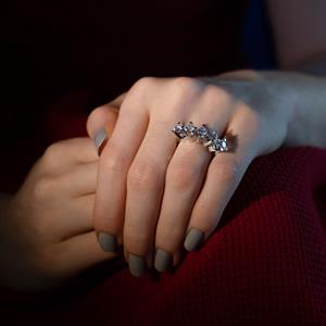 D Renk 1.50 Karat Pırlanta Beştaş Yüzük - HRD Sertifikalı