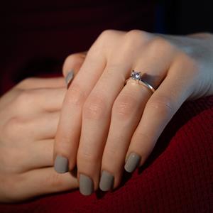 E Renk 0.25 Karat Pırlanta Tektaş Yüzük - IDL Sertifikalı