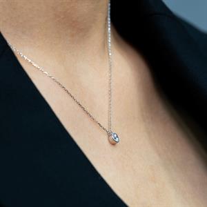 E Renk 0,25 Karat Pırlanta Tektaş Kolye