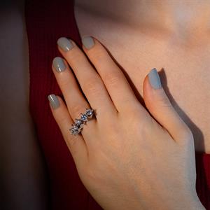 E Renk 1.65 Karat Pırlanta Beştaş Yüzük - HRD Sertifikalı