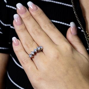 E Renk 1 Karat Pırlanta Beştaş Yüzük - IDL Sertifikalı