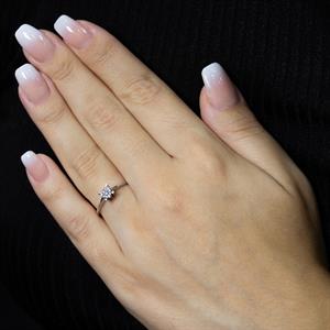 Efekli Pırlanta Kalp Yüzük