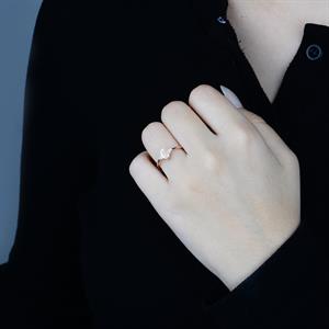 Elegant Rose Baget Yüzük - IDL Sertifikalı