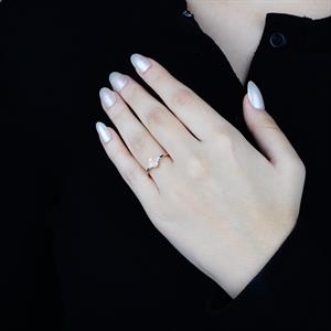 Elegant Rose Baget Yüzük - IDL Sertifikalı