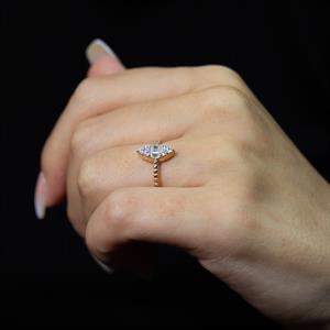 F Renk 0.26 Karat Markiz Baget Pırlanta  Yüzük