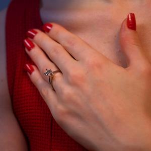 D Renk VS2  0.40 Karat Pırlanta Tektaş Yüzük - GİA Sertifikalı