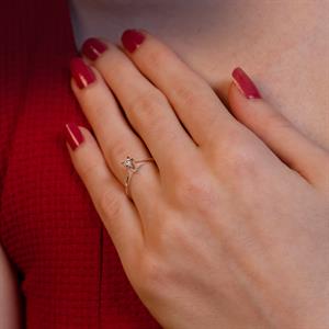 F Renk 0.10 Karat Pırlanta Tektaş Yüzük - IDL Sertifikalı