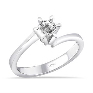 F Renk 0,30 Karat Pırlanta Tektaş Yüzük