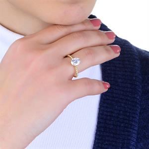 F Renk 2 Karat Oval Sarmal Yüzük - HRD Sertifikalı - 1100639