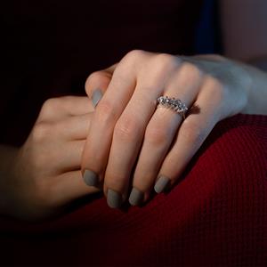 G Renk 0.50 Karat Pırlanta Beştaş Yüzük - IDL Sertifikalı