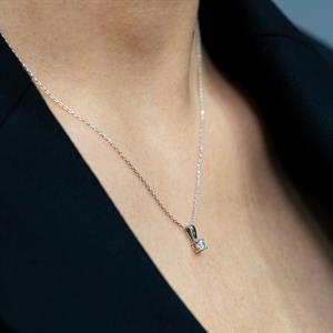 G Renk 0.15 Karat Pırlanta Tektaş Kolye