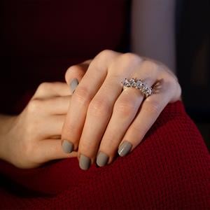 E Renk 0.70 Karat Pırlanta Beştaş Yüzük - IDL Sertifikalı